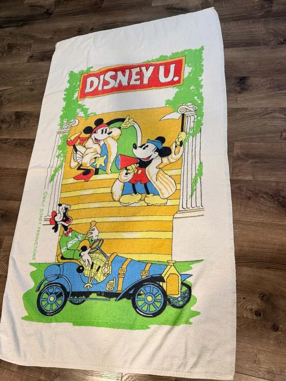 Vintage Walt Disney Productions Disney U. Mickey Minnie and Goofy Beach Towel